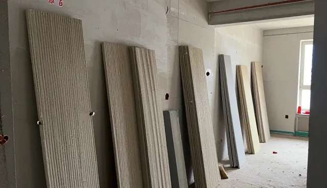 土建施工中性能与适用条件的深度解析