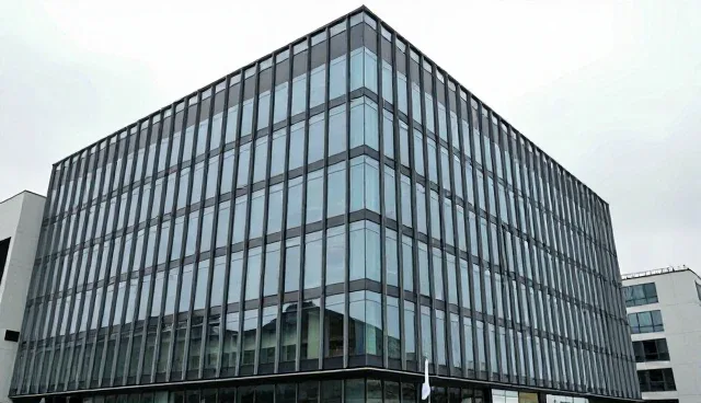 工程技术在建筑改造中的多维应用场景解析